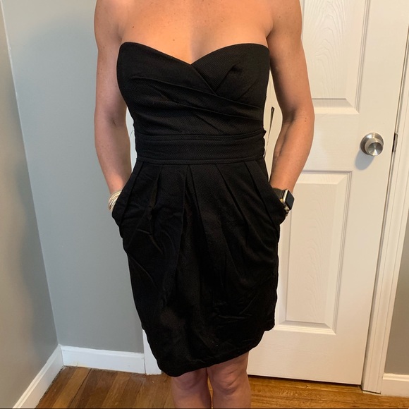 Dresses & Skirts - NWT Black strapless WITH POCKETS!!